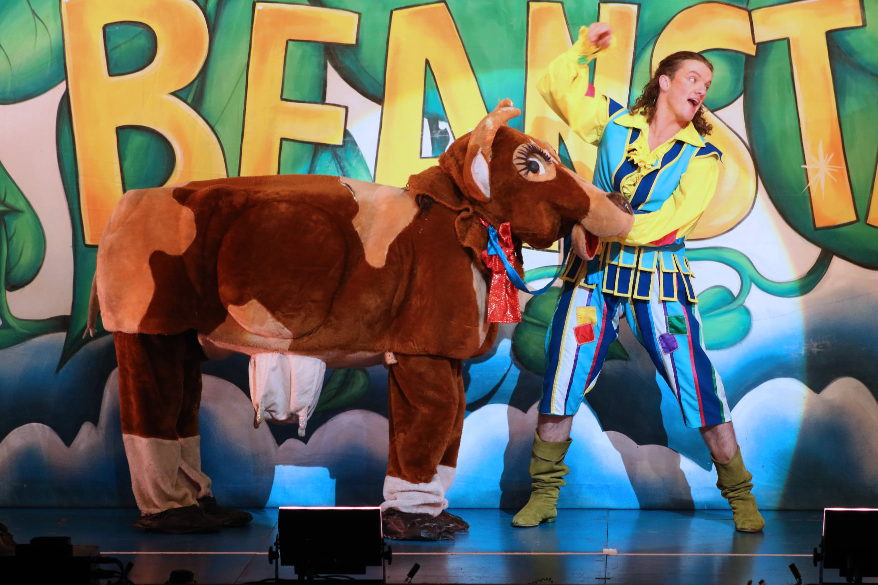 jack and the beanstalk at st. helens theatre royal