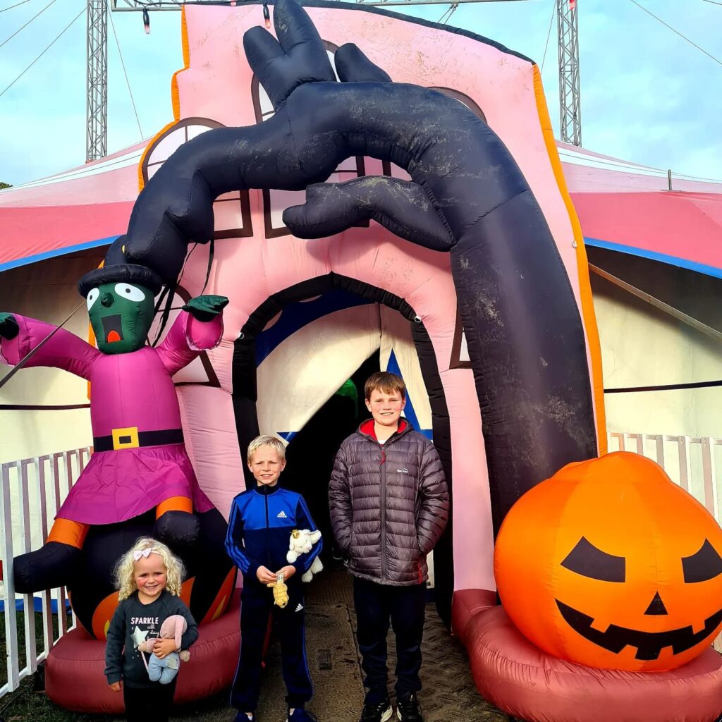 gandeys halloween circus