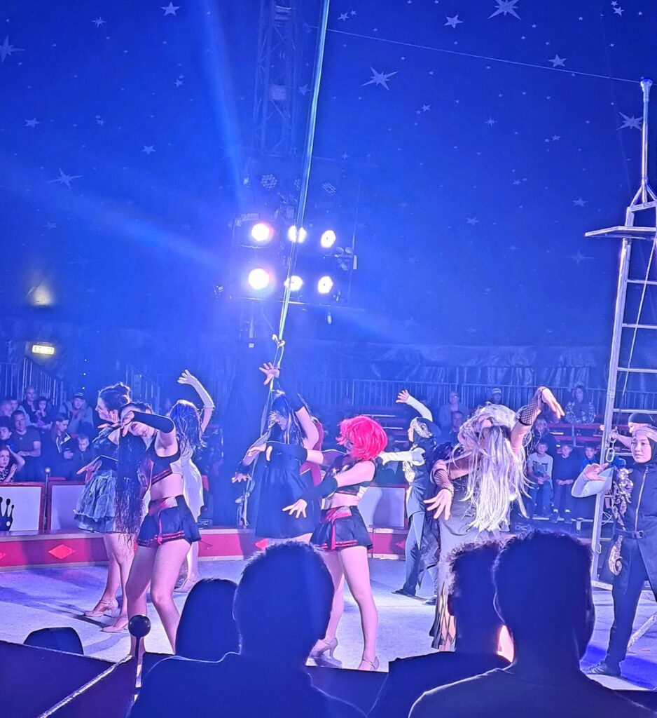 gandeys halloween circus