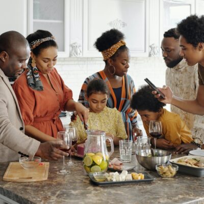 3 Activities You Can Do With The Whole Family